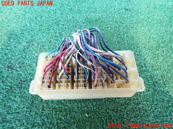2UPJ-24346741]ランクルプラド(KZJ78W)ヒューズボックス1 中古_m0003.jpg