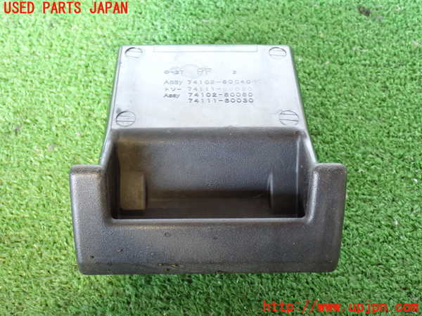 2UPJ-24347821]ランクルプラド(KZJ78W)灰皿1 中古_m0004.jpg