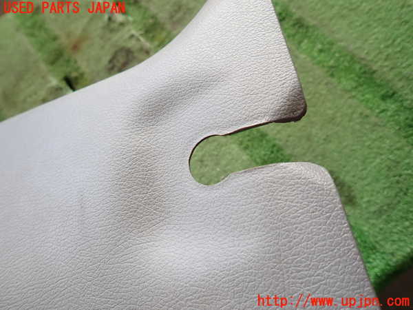 5UPJ-24347665]ランクルプラド(KZJ78W)右センターピラートリム 中古_m0002.jpg