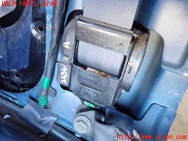 2UPJ-24347075]ランクルプラド(KZJ78W)助手席シートベルト 中古_m0002.jpg