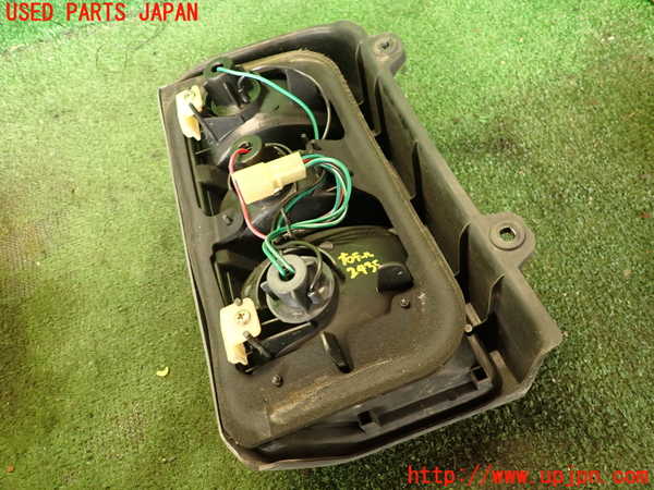 2UPJ-24351530]デリカ スターワゴン(P25W)右テールランプ 【ジャンク品】 中古_m0004.jpg