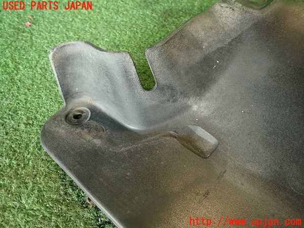 2UPJ-24351452]デリカ スターワゴン(P25W)左フロントマッドガード(泥除け) 中古_m0002.jpg