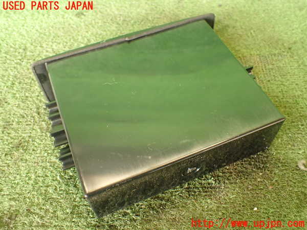 2UPJ-24357841]デリカ スターワゴン(P25W)小物入れ1 中古_m0003.jpg