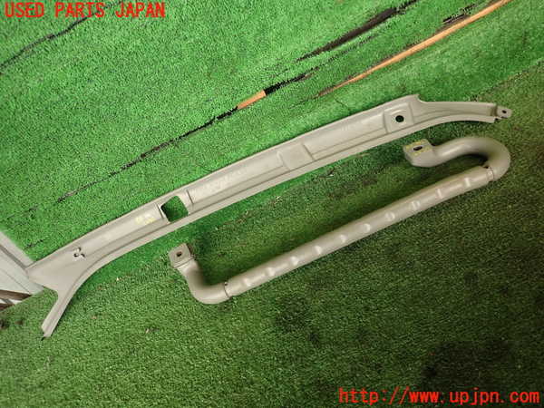 2UPJ-24357660]デリカ スターワゴン(P25W)左フロントピラートリム 中古_m0005.jpg