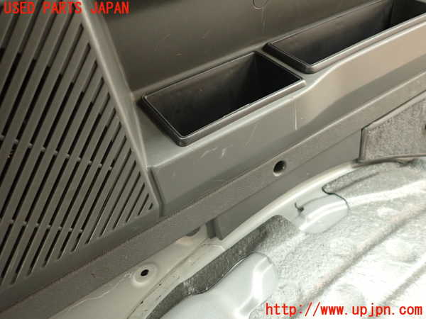2UPJ-24357675]デリカ スターワゴン(P25W)右リアピラートリム 中古_m0003.jpg