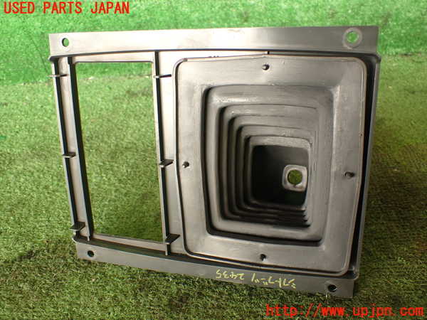 2UPJ-24357575]デリカ スターワゴン(P25W)シフトブーツ 中古_m0003.jpg