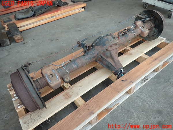 2UPJ-24364400]デリカ スターワゴン(P35W)リアデフホーシング 中古_m0001.jpg