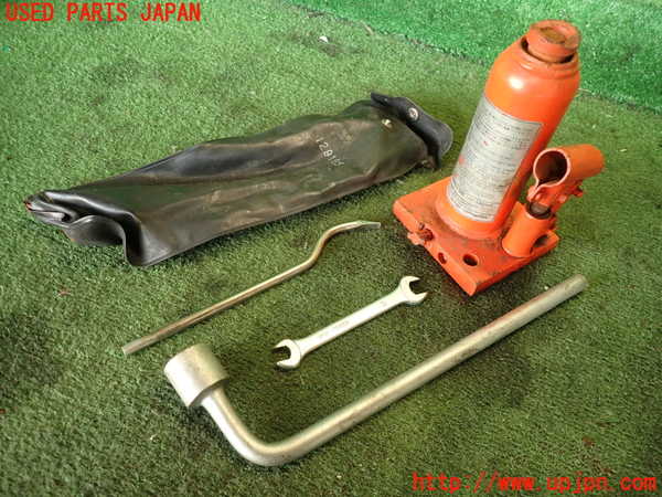 2UPJ-24367805]デリカ スターワゴン(P35W)車載工具 中古_m0001.jpg