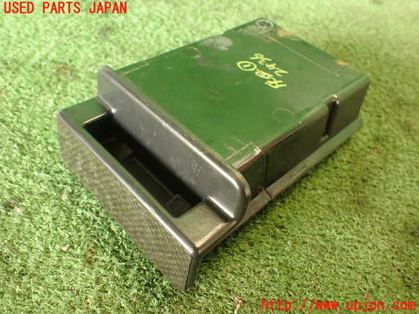 2UPJ-24367821]デリカ スターワゴン(P35W)灰皿1 中古_m0002.jpg