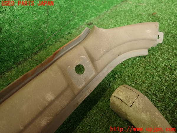 2UPJ-24367655]デリカ スターワゴン(P35W)右フロントピラートリム 中古_m0004.jpg