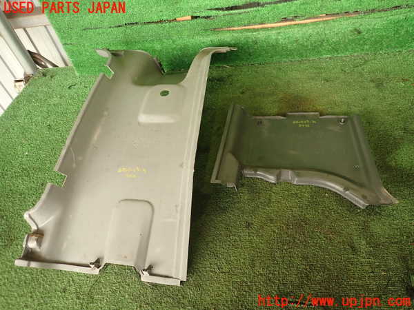 2UPJ-24367665]デリカ スターワゴン(P35W)右センターピラートリム 中古_m0005.jpg
