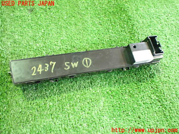 2UPJ-24376306]BMW Z4(LM25)スイッチ1 (開閉ルーフ) 中古 (E89)_m0003.jpg