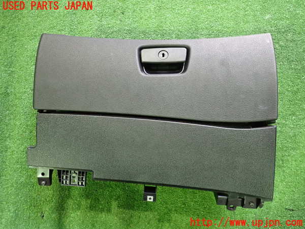2UPJ-24377516]BMW Z4(LM25)グローブボックス1 中古 (E89)_m0001.jpg