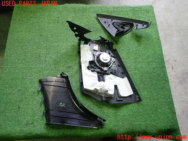2UPJ-24377675]BMW Z4(LM25)右リアピラートリム 中古 (E89)_m0002.jpg