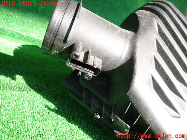 2UPJ-24382560]BMW X2(YH15)エアクリーナーボックス 中古 （F39）_m0002.jpg