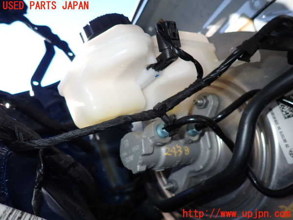2UPJ-24384050]BMW X2(YH15)ブレーキマスターシリンダー 中古 （F39）_m0002.jpg