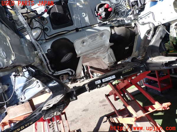 2UPJ-24385285]BMW X2(YH15)フロントメンバー 中古 （F39）_m0002.jpg