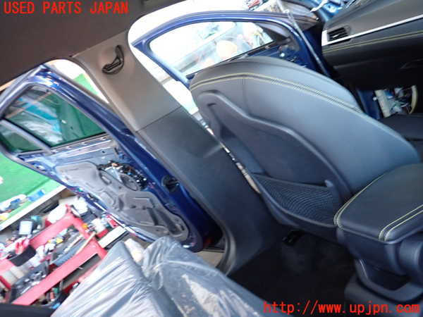 2UPJ-24387670]BMW X2(YH15)左センターピラートリム 中古 （F39）_m0001.jpg