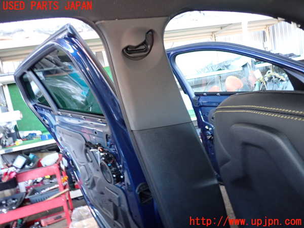 2UPJ-24387670]BMW X2(YH15)左センターピラートリム 中古 （F39）_m0002.jpg