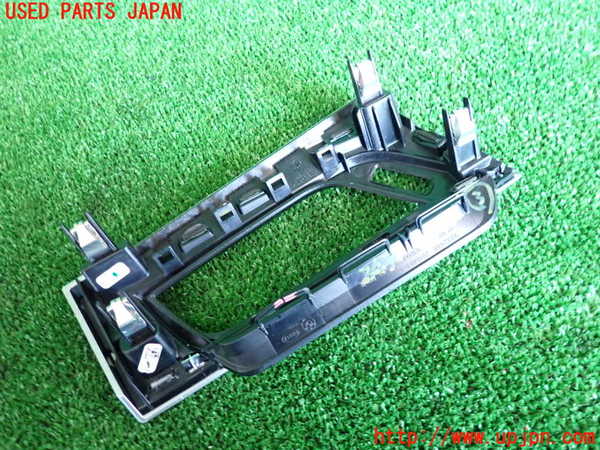2UPJ-24387693]BMW X2(YH15)内装トリム類3 中古 （F39）_m0002.jpg