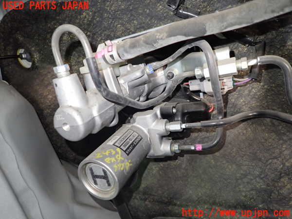 1UPJ-24394050]エスティマハイブリッド(AHR20W)ブレーキマスターシリンダー 中古_m0001.jpg