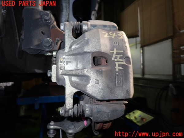 1UPJ-24394085]エスティマハイブリッド(AHR20W)左フロントキャリパー 中古_m0001.jpg