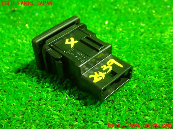 1UPJ-24396309]エスティマハイブリッド(AHR20W)スイッチ4 (ナノイー) 中古_m0003.jpg