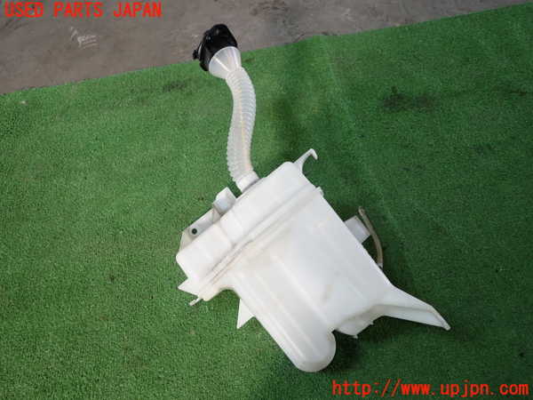 1UPJ-24396791]エスティマハイブリッド(AHR20W)ウォッシャータンク1 中古_m0001.jpg