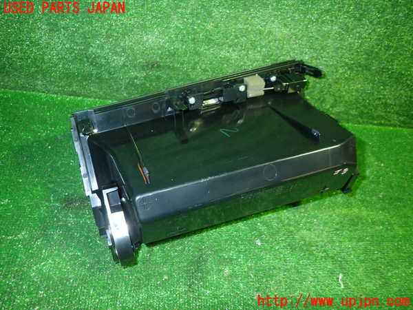 1UPJ-24397517]エスティマハイブリッド(AHR20W)グローブボックス2 (上側) 中古_m0003.jpg