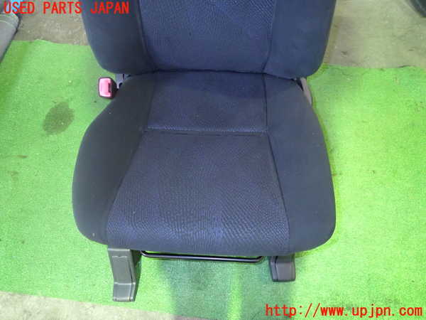 1UPJ-24397065]エスティマハイブリッド(AHR20W)助手席シート 中古_m0003.jpg