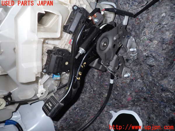 1UPJ-24397550]エスティマハイブリッド(AHR20W)サイドブレーキペダル 中古_m0001.jpg