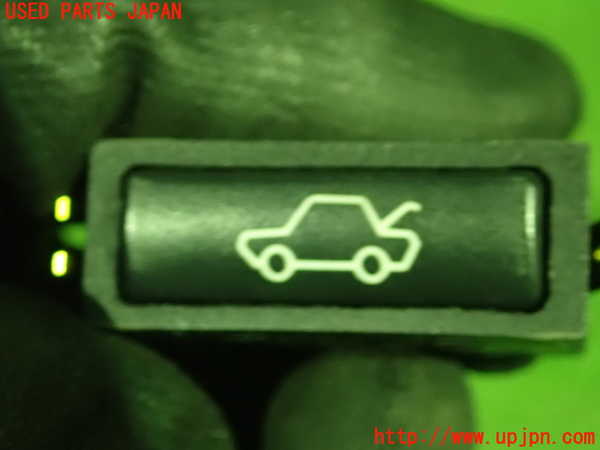 1UPJ-24406307]BMW Z4 ロードスター E85 (BT22)スイッチ2（トランクオープナー） 中古_m0001.jpg