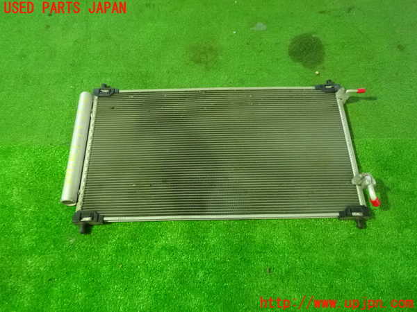 1UPJ-24416031]カローラ フィールダー ハイブリッド(NKE165G)エアコンコンデンサー1 中古_m0002.jpg