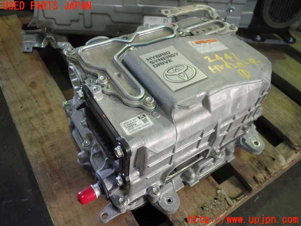 1UPJ-24416916]カローラ フィールダー ハイブリッド(NKE165G)インバーターコンバーター 中古_m0001.jpg