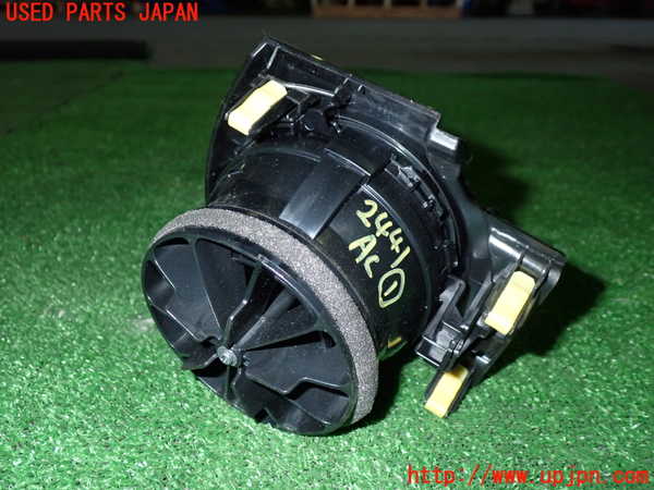 5UPJ-24417526]カローラ フィールダー ハイブリッド(NKE165G)エアコン吹き出し口1 (右) 中古_m0002.jpg
