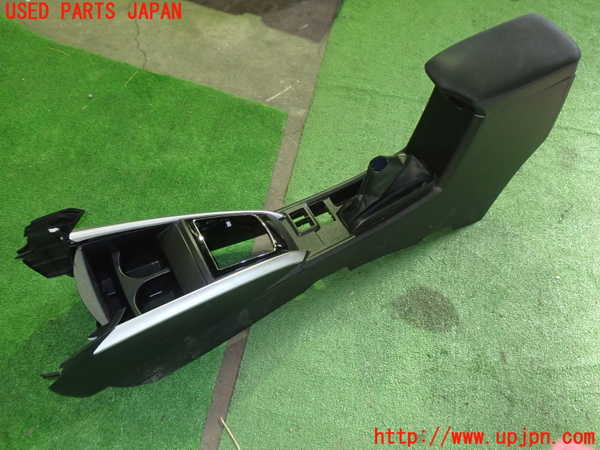 5UPJ-24417540]カローラ フィールダー ハイブリッド(NKE165G)センターコンソール 中古_m0002.jpg