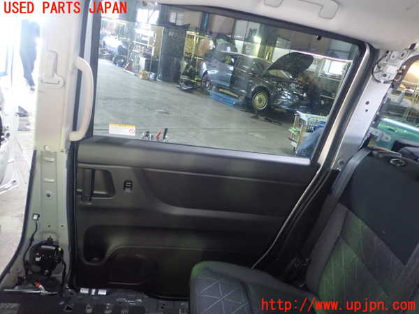 5UPJ-24421290]セレナ(NC28)右後ドア 43R-00150 中古_m0005.jpg
