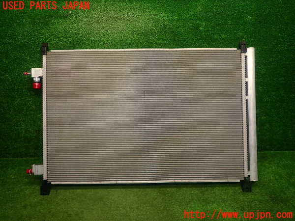 5UPJ-24426031]セレナ(NC28)エアコンコンデンサー1 中古_m0002.jpg