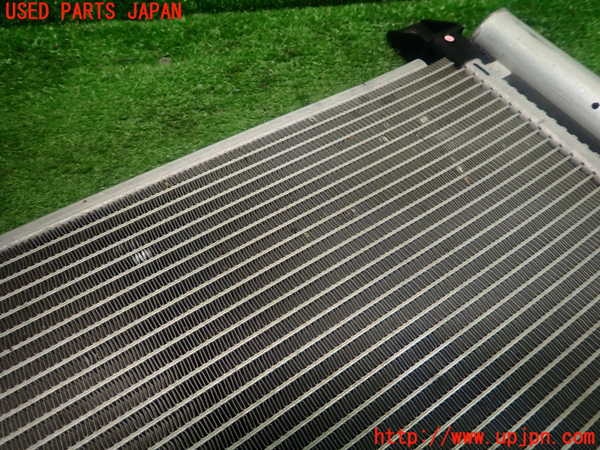 5UPJ-24426031]セレナ(NC28)エアコンコンデンサー1 中古_m0003.jpg