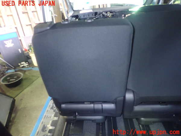 1UPJ-24427175]セレナ(NC28)左2列目シート 中古_m0005.jpg