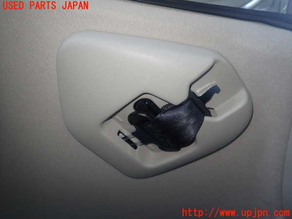 5UPJ-24427215]セレナ(NC28)3列目シートベルト 中古_m0001.jpg