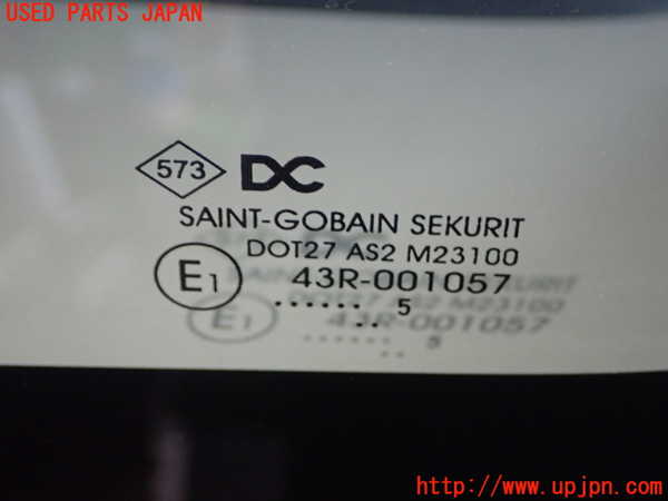 5UPJ-24431382]ルノー・カングー(KWH5F)左クォーターガラス 43R-001057 中古_m0002.jpg