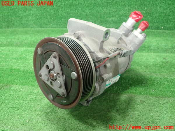 1UPJ-24436025]ルノー・カングー(KWH5F)エアコンコンプレッサー 中古_m0001.jpg