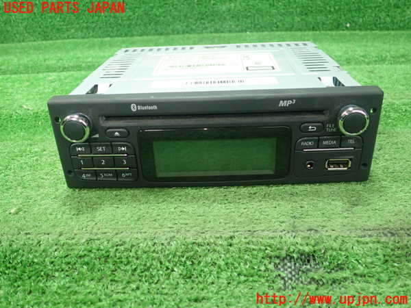 5UPJ-24436480]ルノー・カングー(KWH5F)CDプレーヤー 中古_m0001.jpg