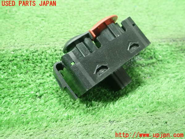 5UPJ-24436290]ルノー・カングー(KWH5F)ハザードスイッチ 中古_m0002.jpg