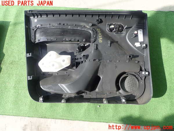 1UPJ-24431234]ルノー・カングー(KWH5F)右前ドア内張り 中古_m0003.jpg