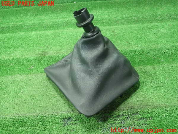 5UPJ-24437575]ルノー・カングー(KWH5F)シフトブーツ 中古_m0001.jpg