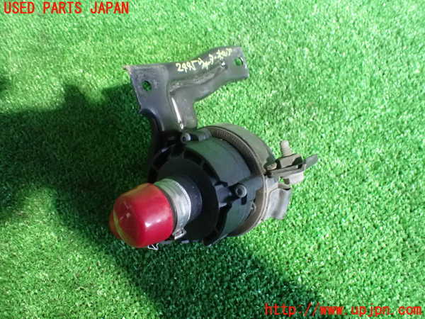 5UPJ-24452110]アルファロメオ・ジュリア(95222)ウォーターポンプ 中古_m0001.jpg