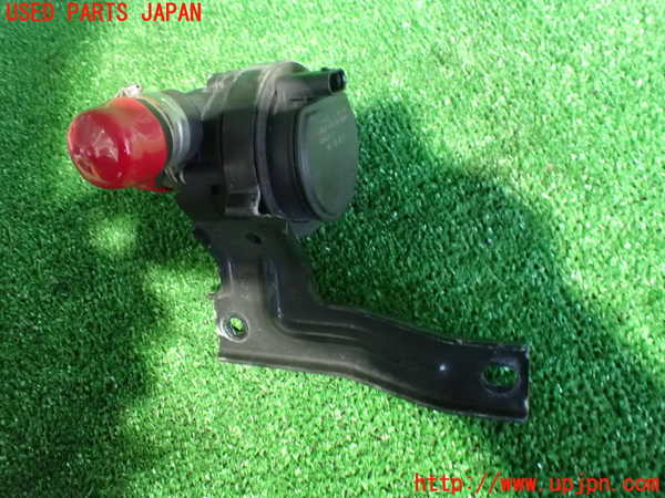 5UPJ-24452110]アルファロメオ・ジュリア(95222)ウォーターポンプ 中古_m0002.jpg