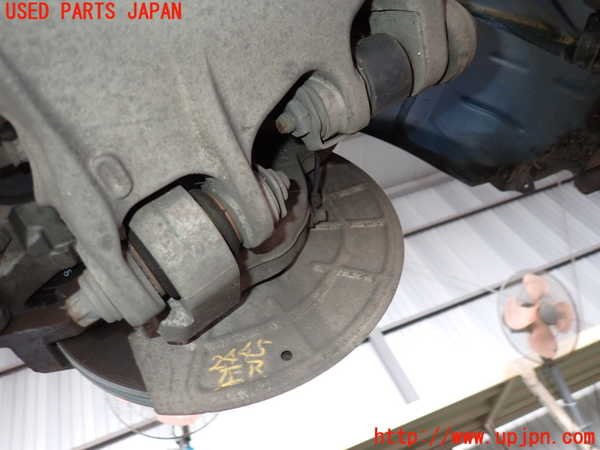 2UPJ-24454305]アルファロメオ・ジュリア(95222)左リアナックルハブ 中古_m0001.jpg